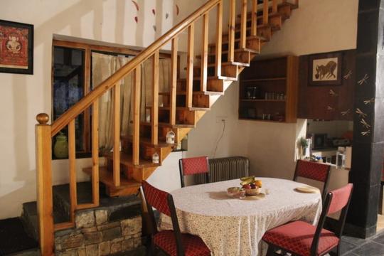 A Secluded Cottage Stay in Tirthan Valley Image