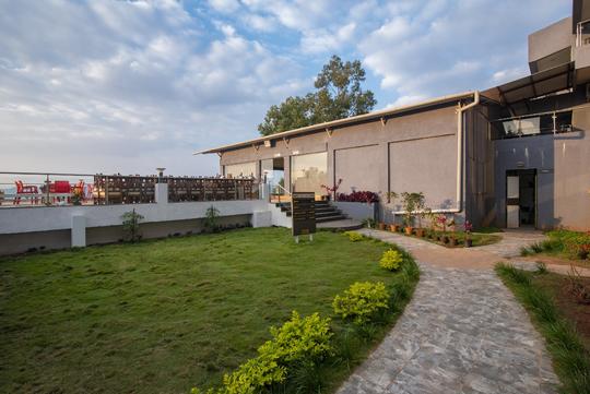 Cloud Mist Resort and Spa Image