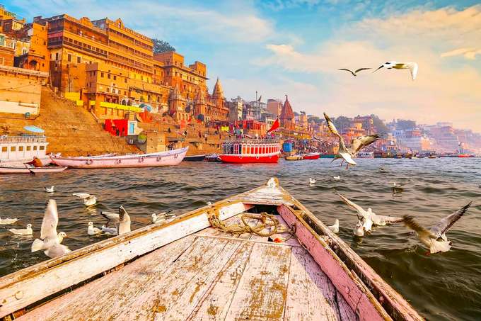 Book Varanasi Sunrise Boat Tour, a 2.5-hour journey along the sacred Ganges