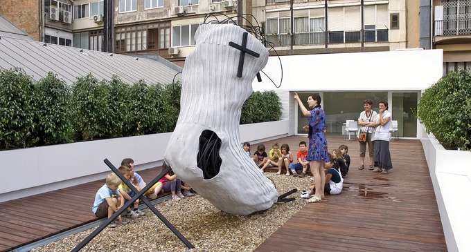 Explore the stunning collection of sculptures & artefacts