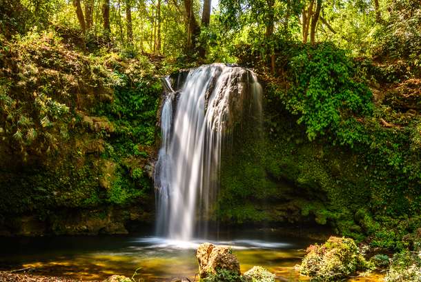 Am6yz8bfzekf7p6hnuh2qj18oeif shutterstock 644777644%20(2)