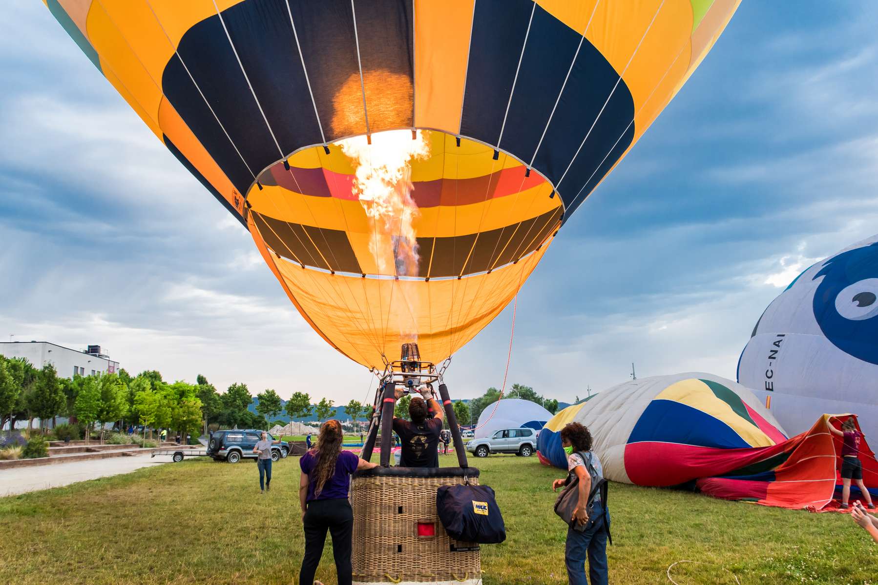 Barcelona Hot Air Balloon Ride with Snacks & Drinks Image