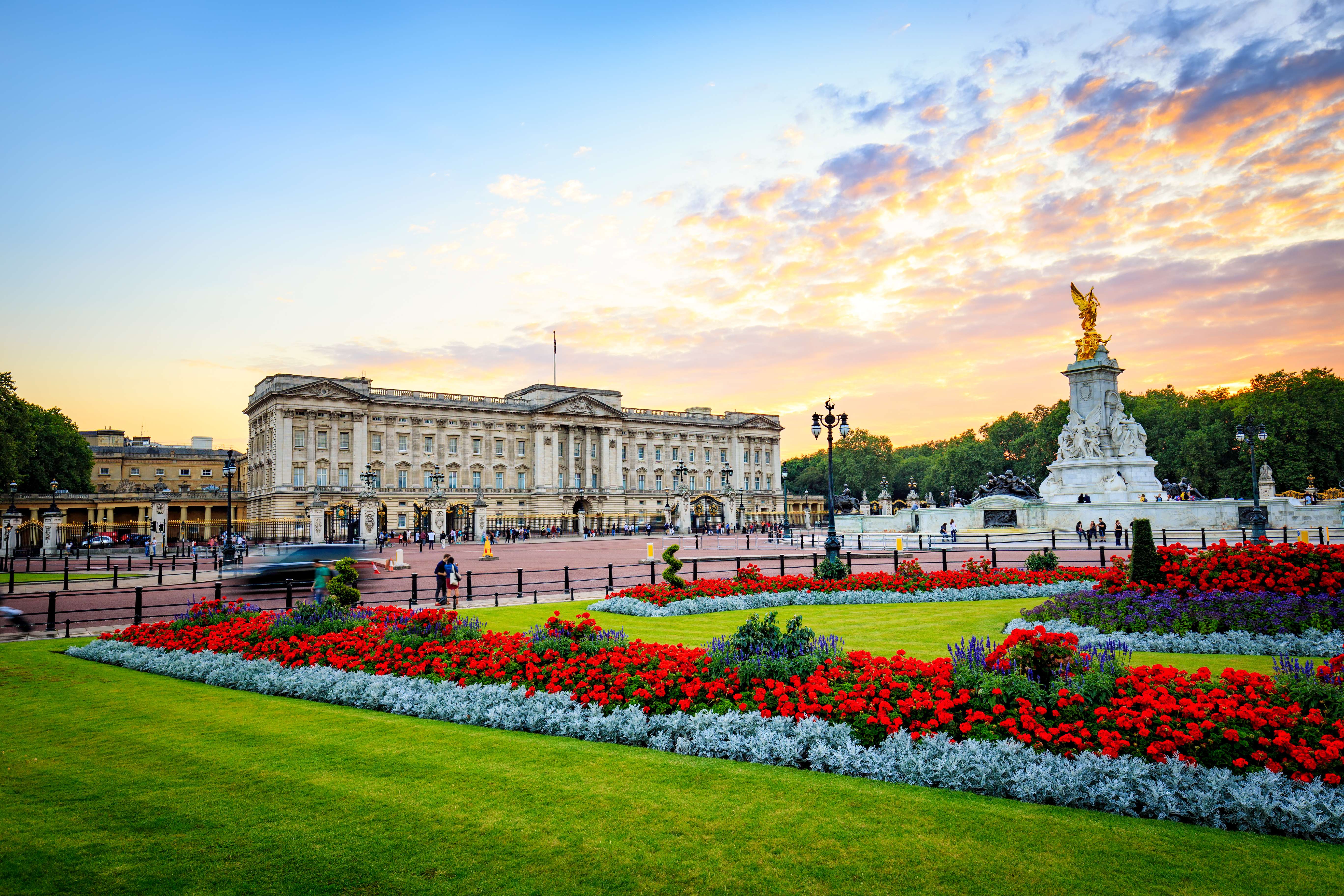Visit the Buckingham Palace