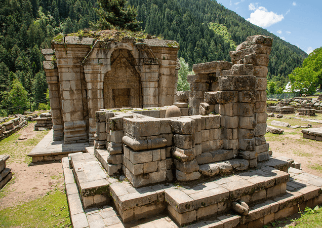 Naranag Kangan Temple