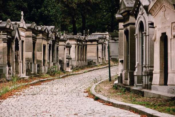 Pere Lachaise Cemetery Tickets, Paris