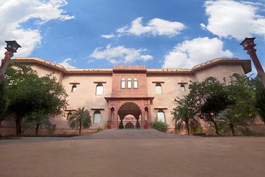 Alwar Bagh Resort Image