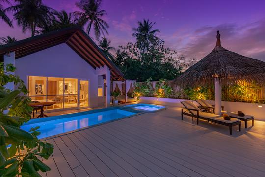 Splendid Escape to Malahini Kuda Bandos Image