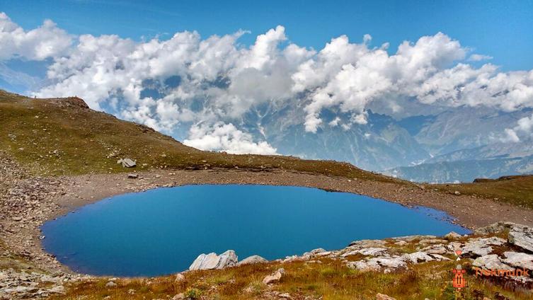 Bhrigu Lake
