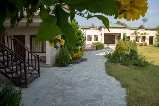 Six Seasons Resort Image