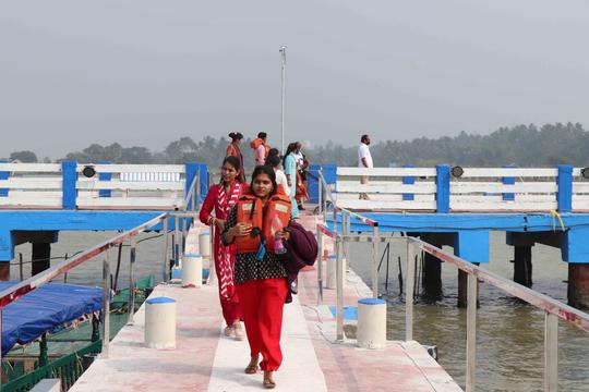 Dolphin Boat Ride in Puri Image