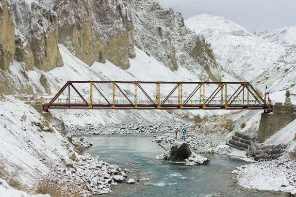 Bhl2ygdzro784uupbe20gj56w11l shutterstock 2383674035