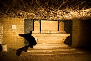 Catacombs of Paris and Army Museum Skip-the-line Tickets