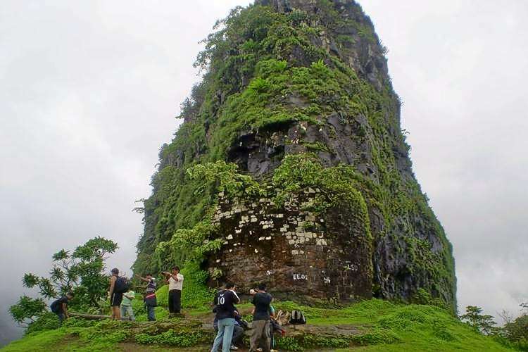 Peth Fort Trek Kothaligad Image