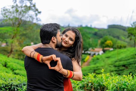 Romantic Couple Photoshoot in Panchgani Image