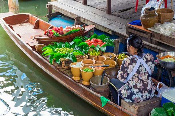 Bzp5plbfepcfjimbxe3hurgb5cg7 1541146082 pataya floating market (3)