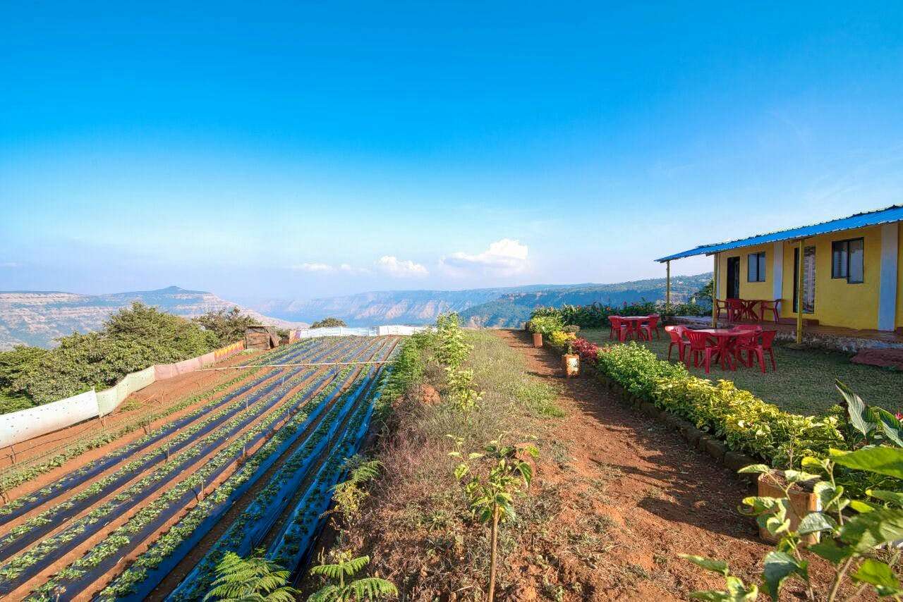 Hilltop Homestay Amidst The Majestic Valley In Mahabaleshwar