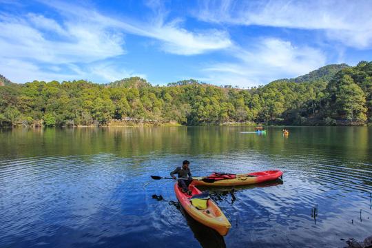 Kayaking in Bhimtal Image
