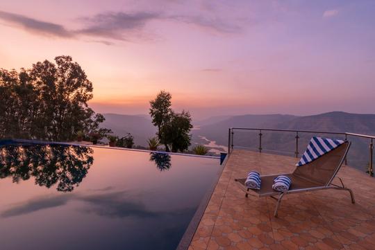 Cloud Mist Resort and Spa Image