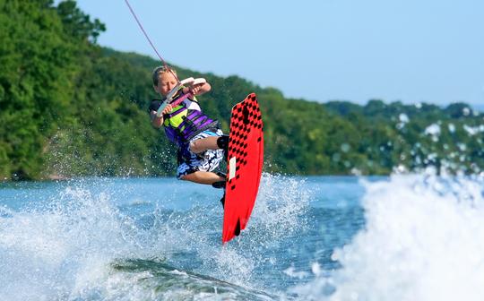 Wakeboarding in Bali Image