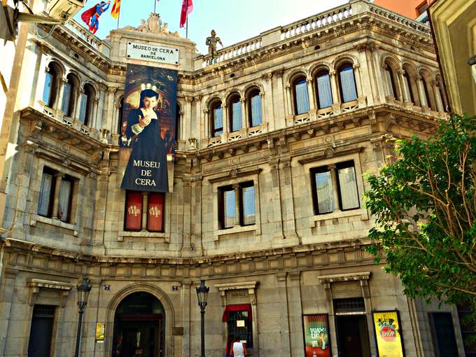 Visit the amusing Barcelona Wax Museum with your friends and family