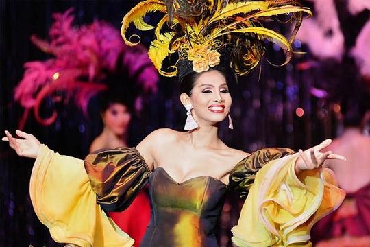 Golden Dome Cabaret Show Image