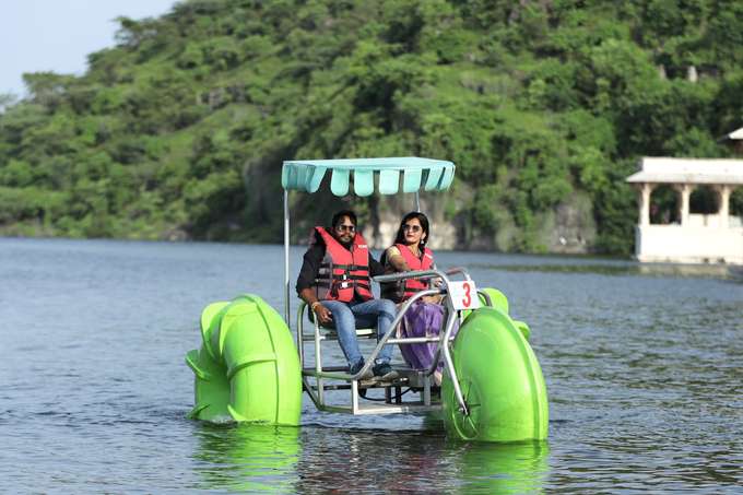 Cycle on water with this fun and safe aqua adventure on Raipur’s scenic Jhanjh Lake