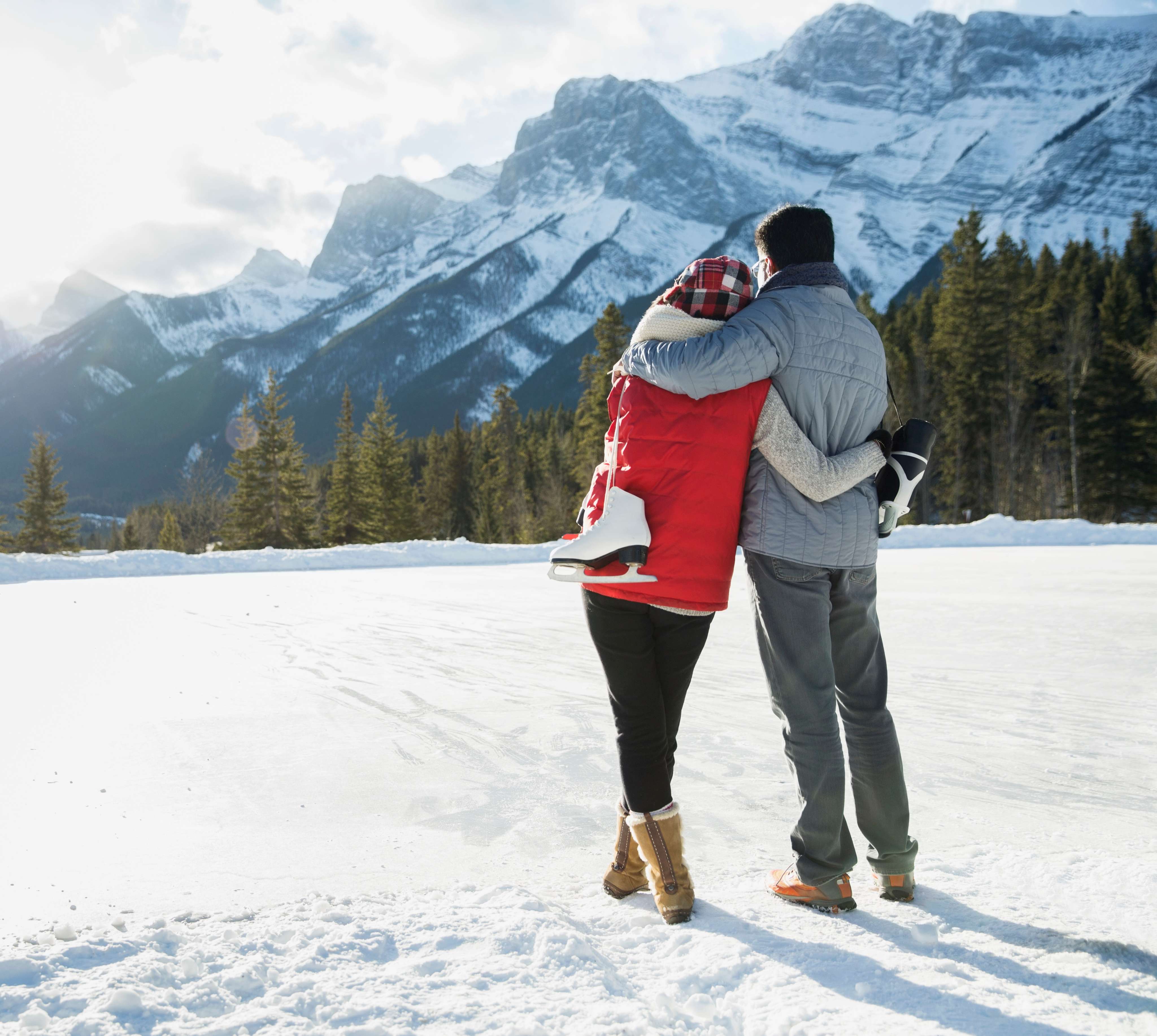 Spend time with your partner in Kashmir