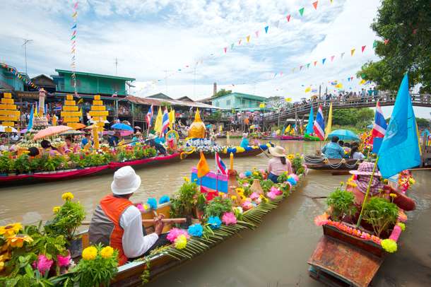 Damnoen Saduak Floating Market
