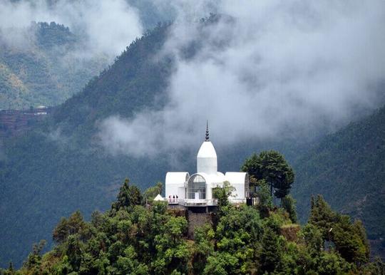 Trek to Binog Hill in Mussoorie Image