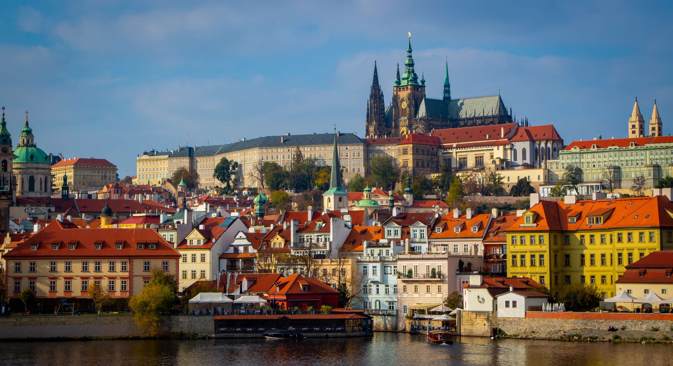 Hop On Hop Off Prague Image