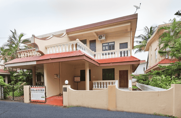 Front façade of the villa