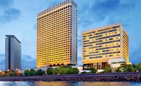 Mumbai Darshan in a Premium Bus Tour Image