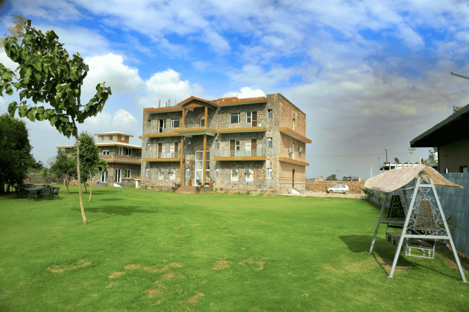 Cozy and discreet view of the Resort