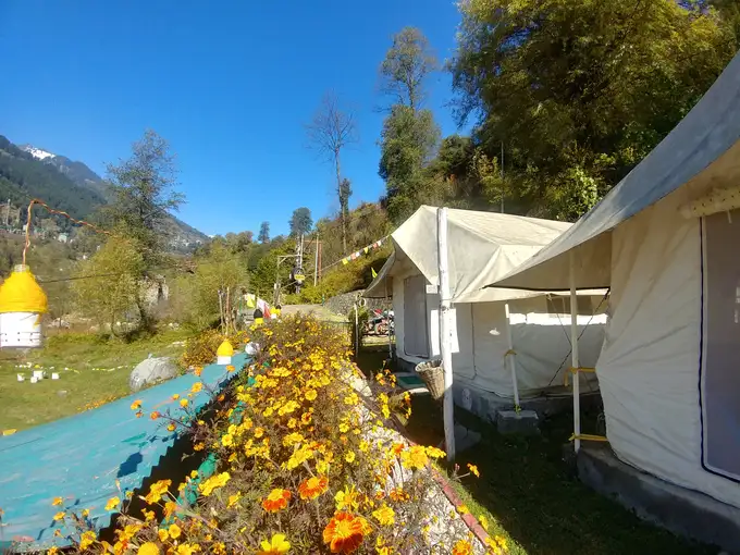 Campsite with mountains in the backdrop