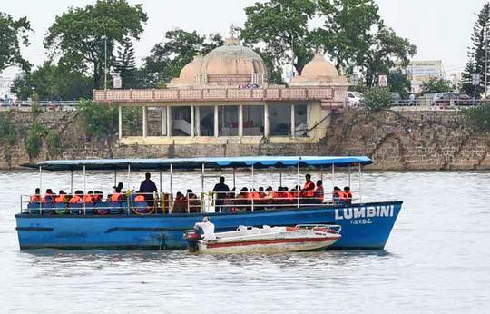 Hussain Sagar Boating Point Hyderabad Telangana Image