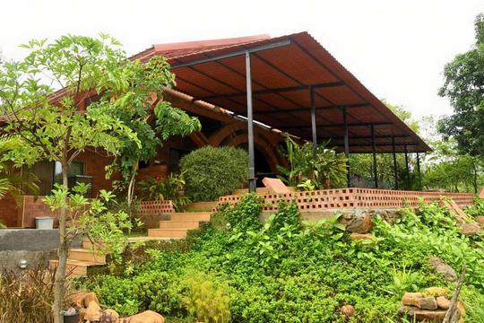 Lakeside Stay Experience In Kamshet Image