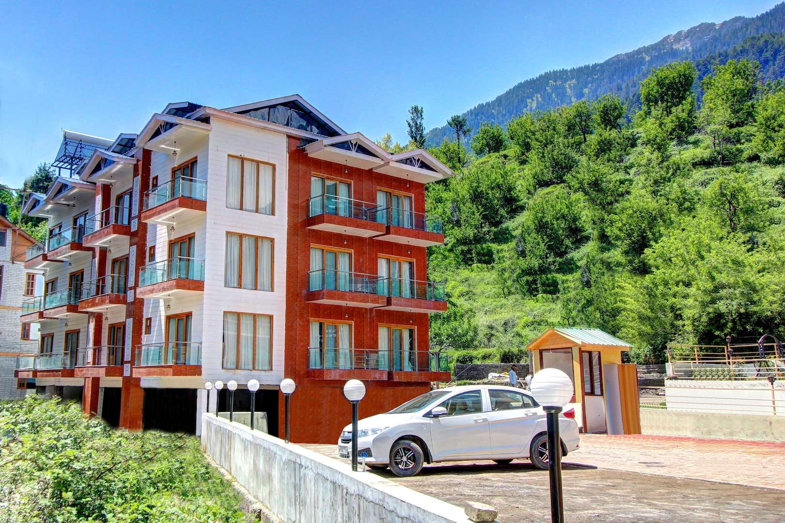 Hill County Resort & Spa Image