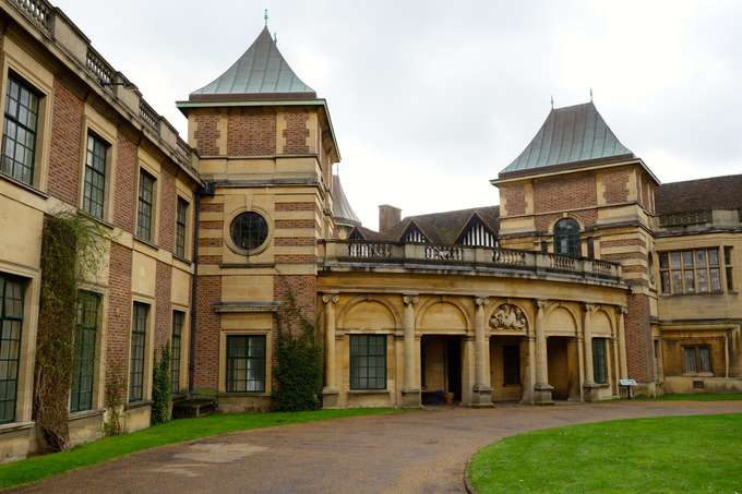 Explore the amazing medieval Eltham Palace, London