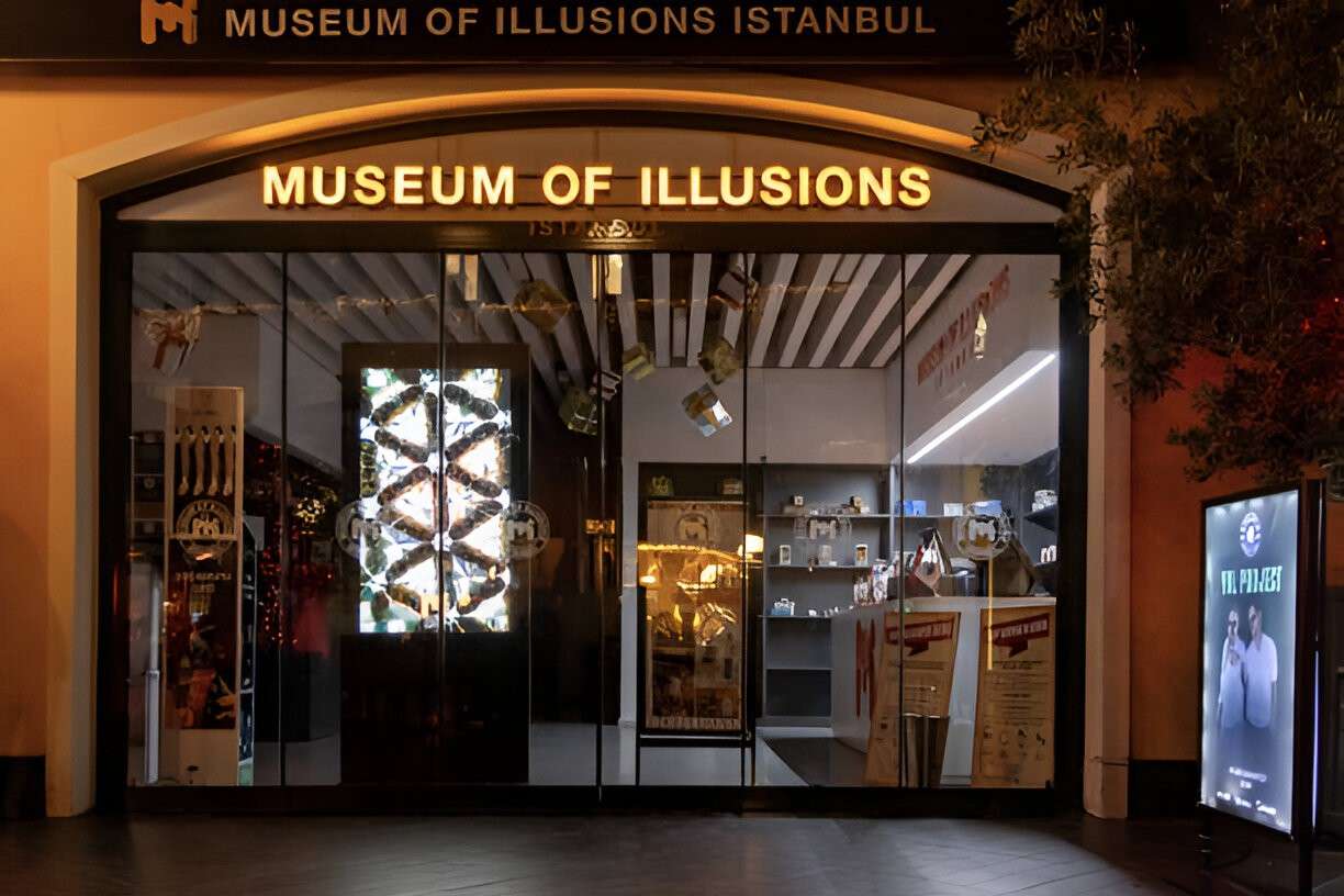 Explore Museum of Illusions in Istanbul 