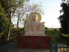 Gautam Buddha Park