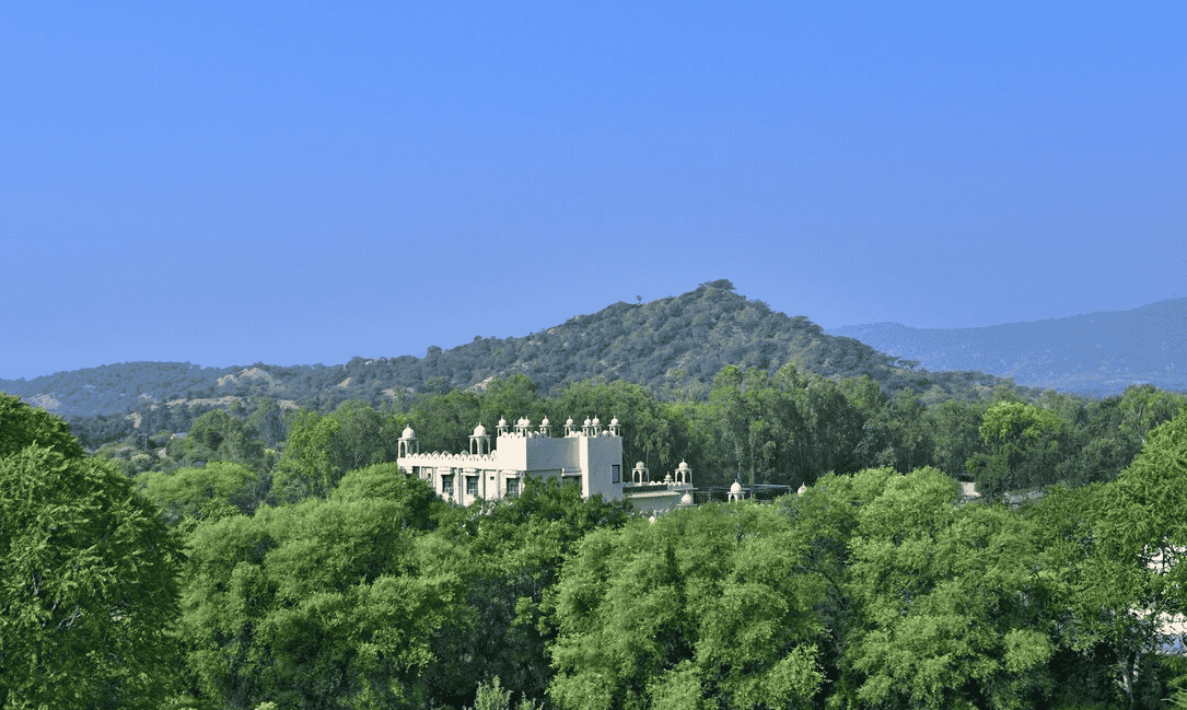 Le Meridien Jaipur Resort & Spa Image