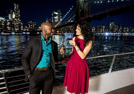 New York Dinner Cruise Image