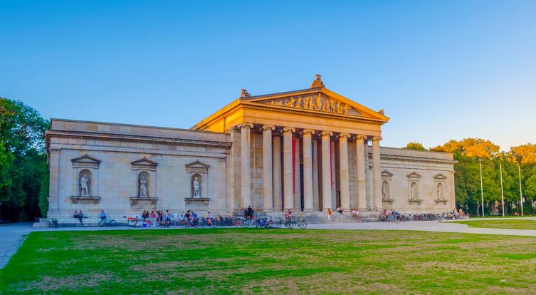 Art Museums In The Kunstareal District