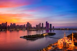 Marvel at the beauty of stunning Sharjah Skyline
