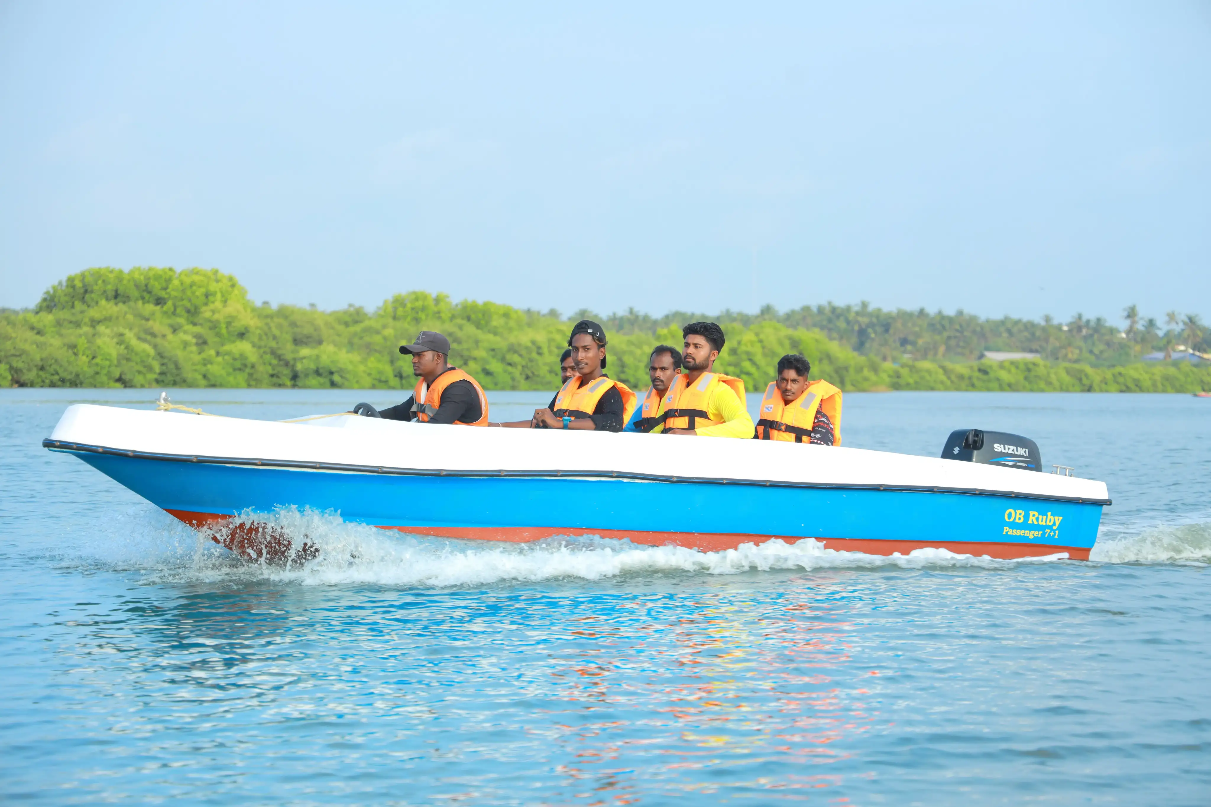 Feel the rush with a thrilling high-speed 40 HP boat ride