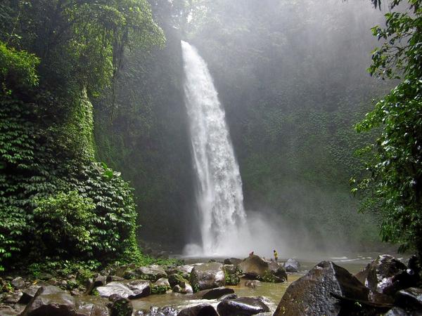 Nungnung Waterfall