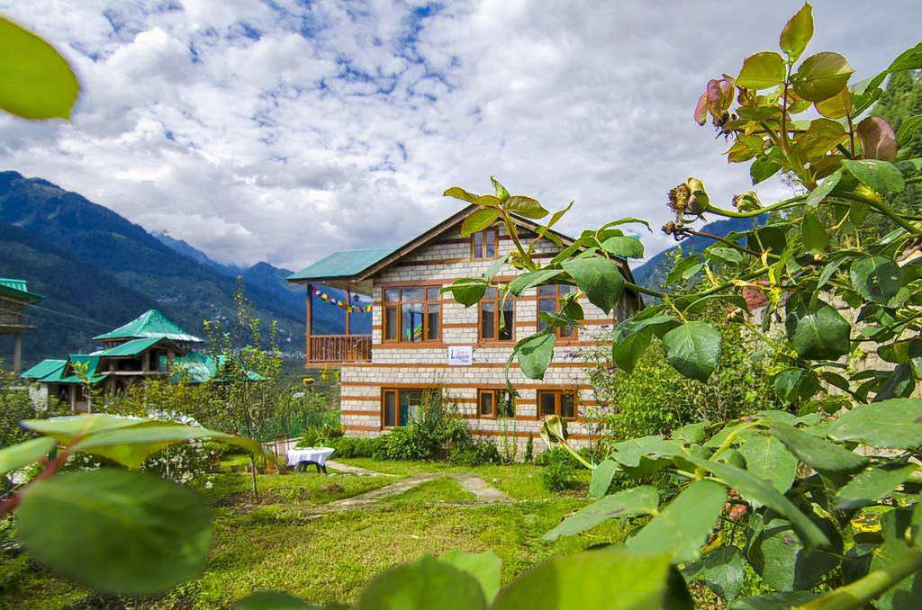 Experiential Chalet Homestay in Manali