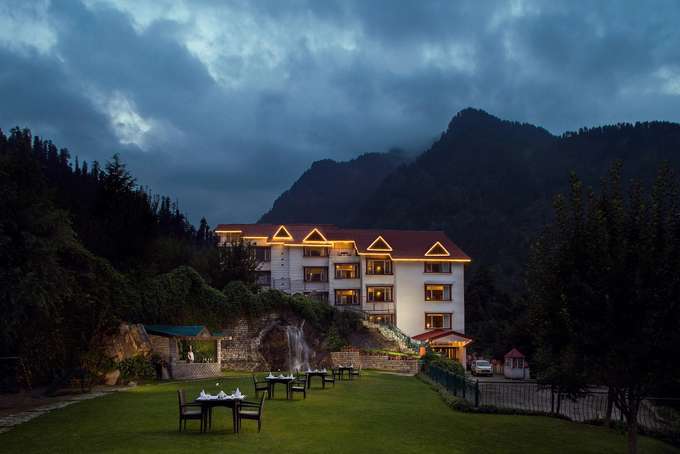 Apple Country Resort, Manali | Luxury Staycation Deal