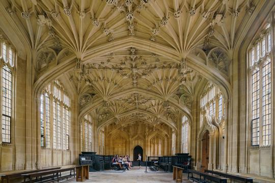 Radcliffe Camera Tour Image