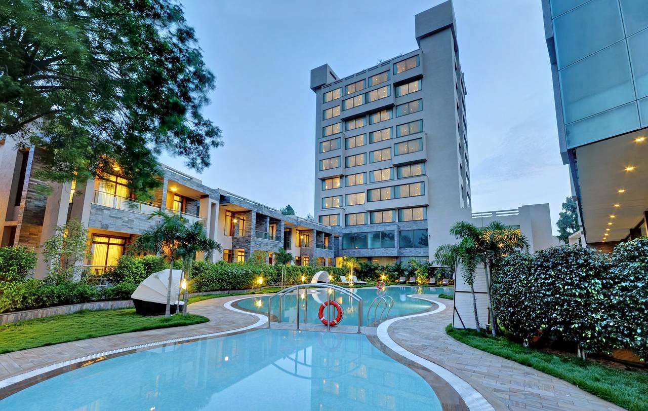 Boulevard 9 Luxury Resort & Spa Image